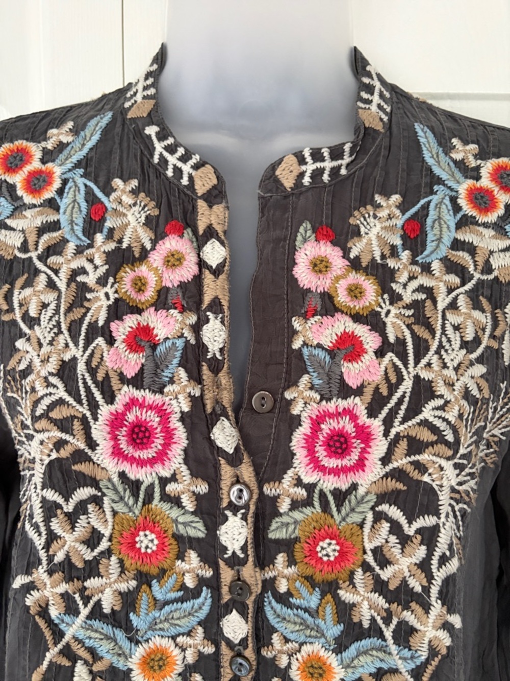 JOHNNY WAS Shirt Tunic Embroidered Boho Blouse Top Gray Small - Picture 5 of 15